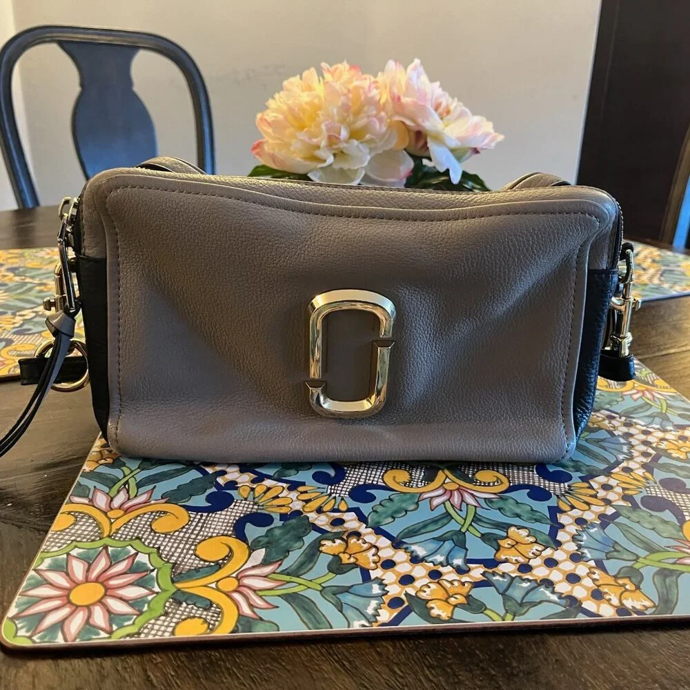 Marc Jacobs The Soft Shot Crossbody Bag - Picture 2 of 5